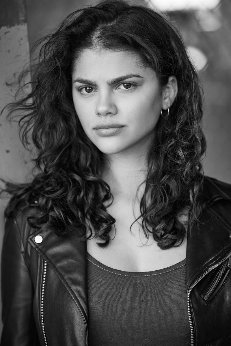 actor Fallon Smythe large photo