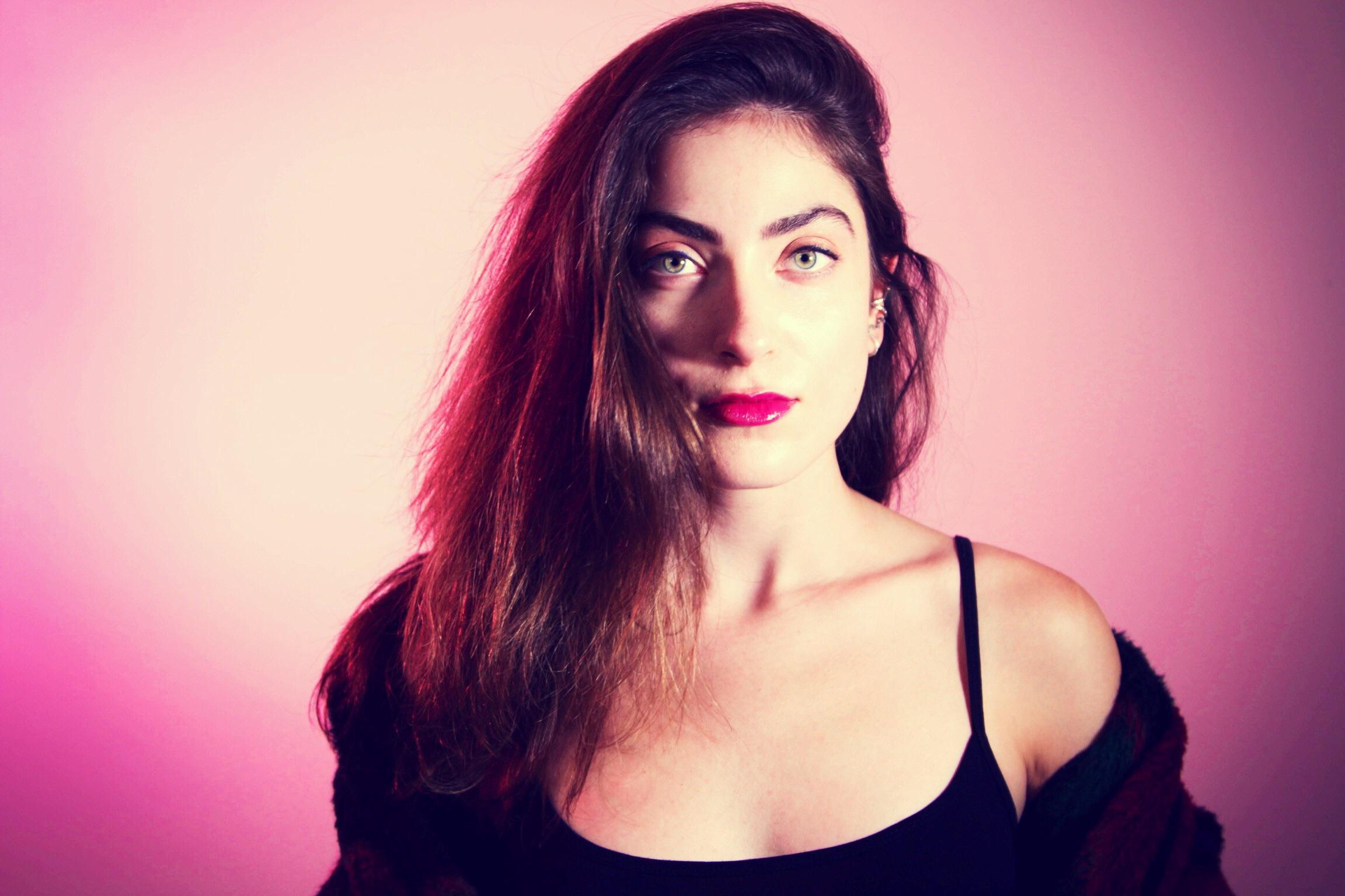 actor Arielle Sitrick large photo