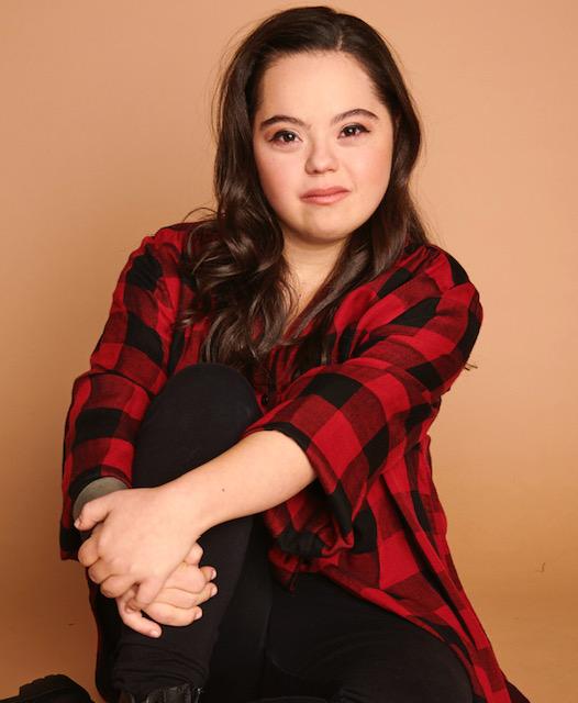 actor Madison Tevlin large photo