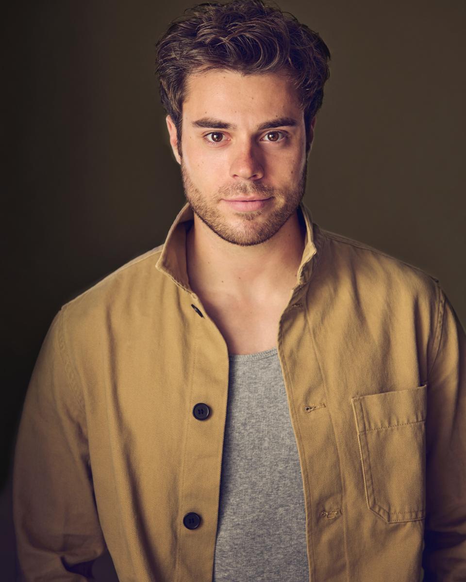 actor Josh Riley large photo