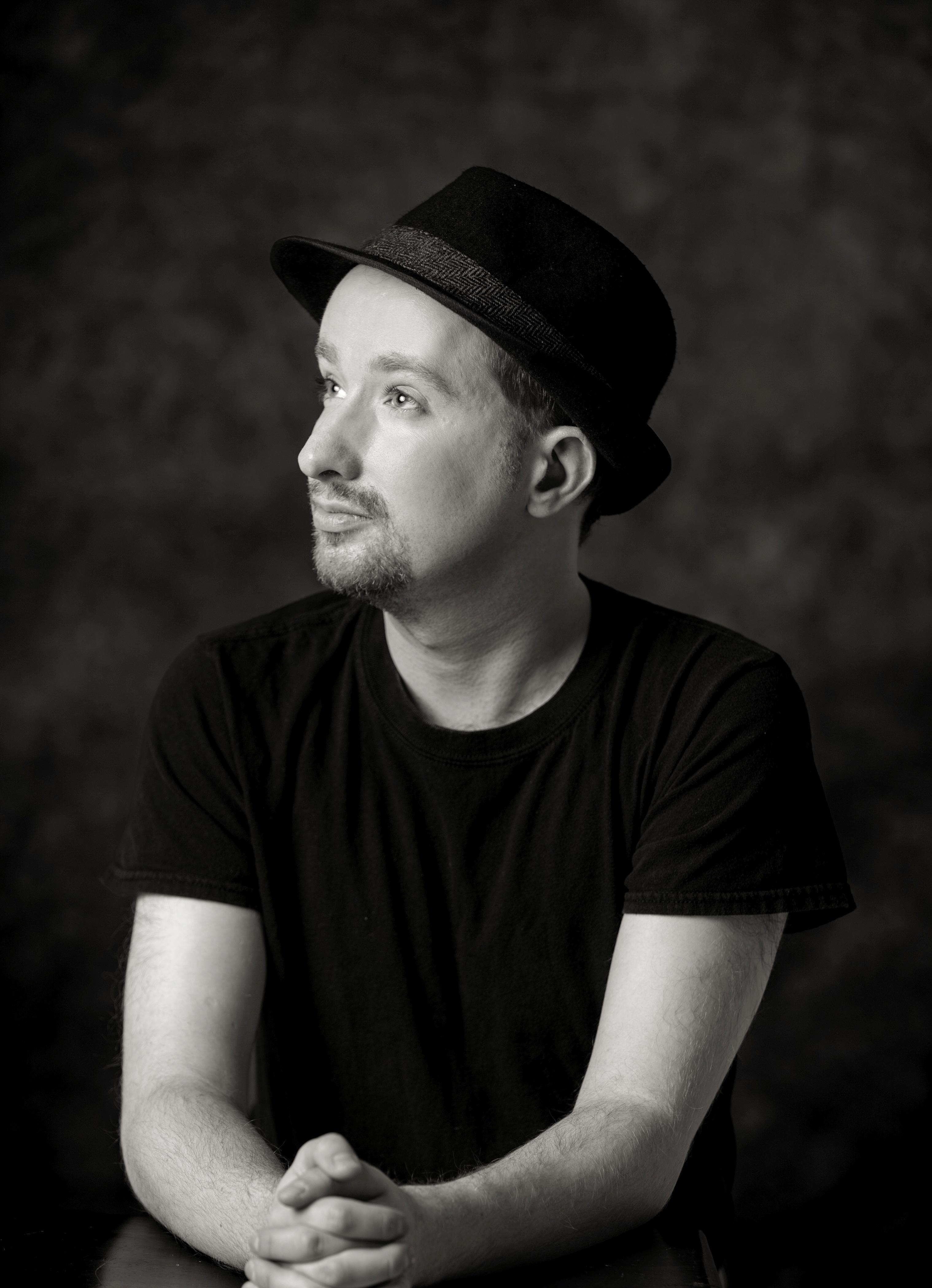 actor Casey Metcalfe large photo