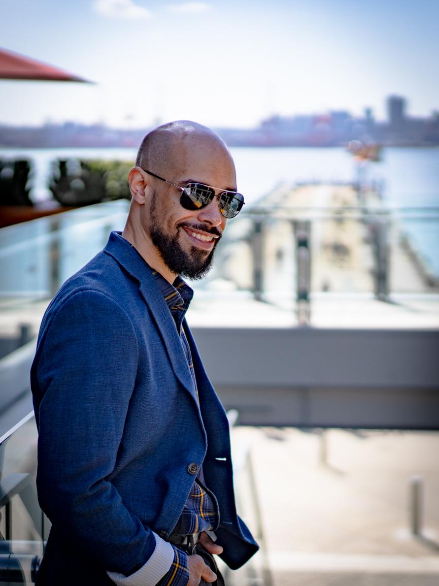 actor Kris McRonney large photo