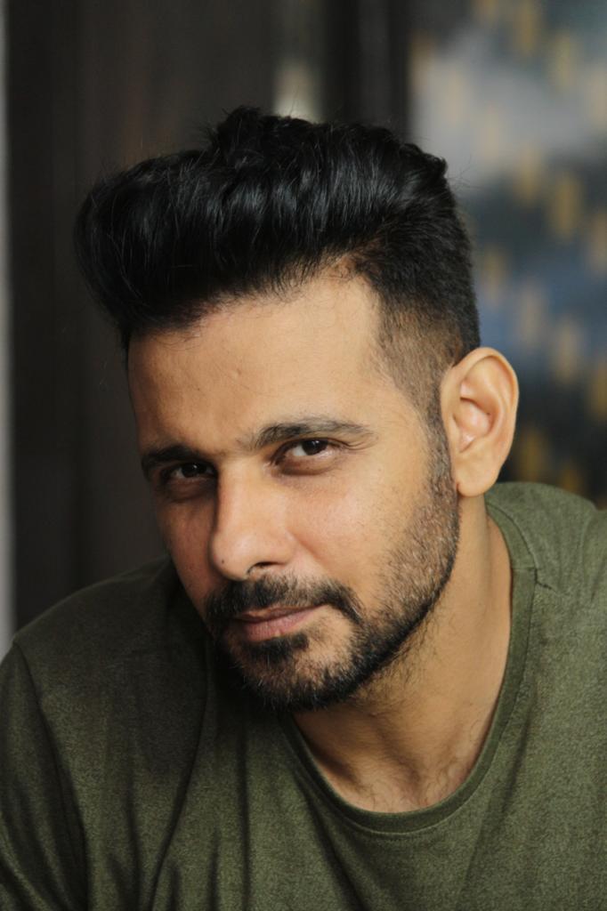 actor Viraf Patel large photo