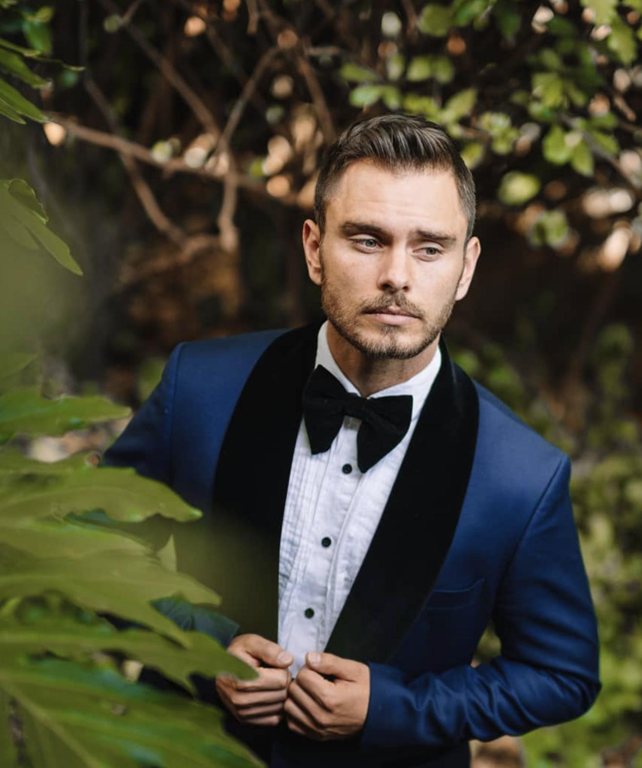 actor Richard Gau large photo