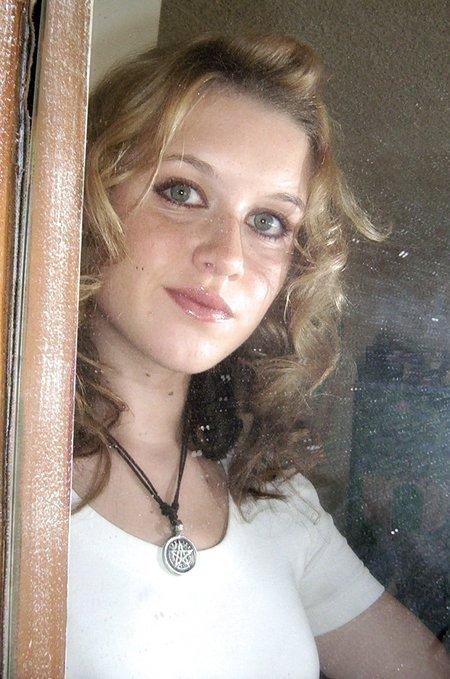 actor Brittney Bomann large photo