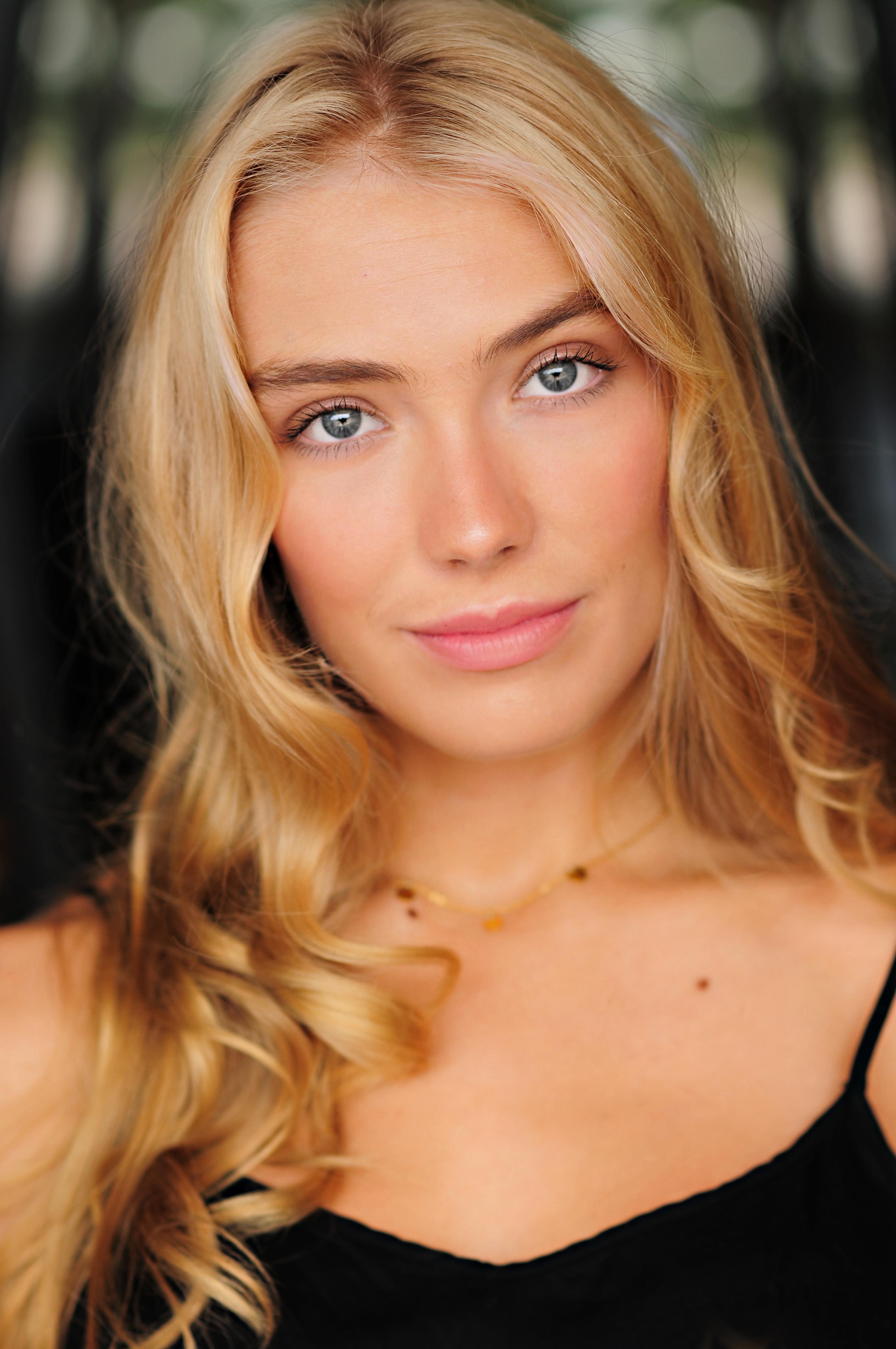 actor Courtney Lauster large photo