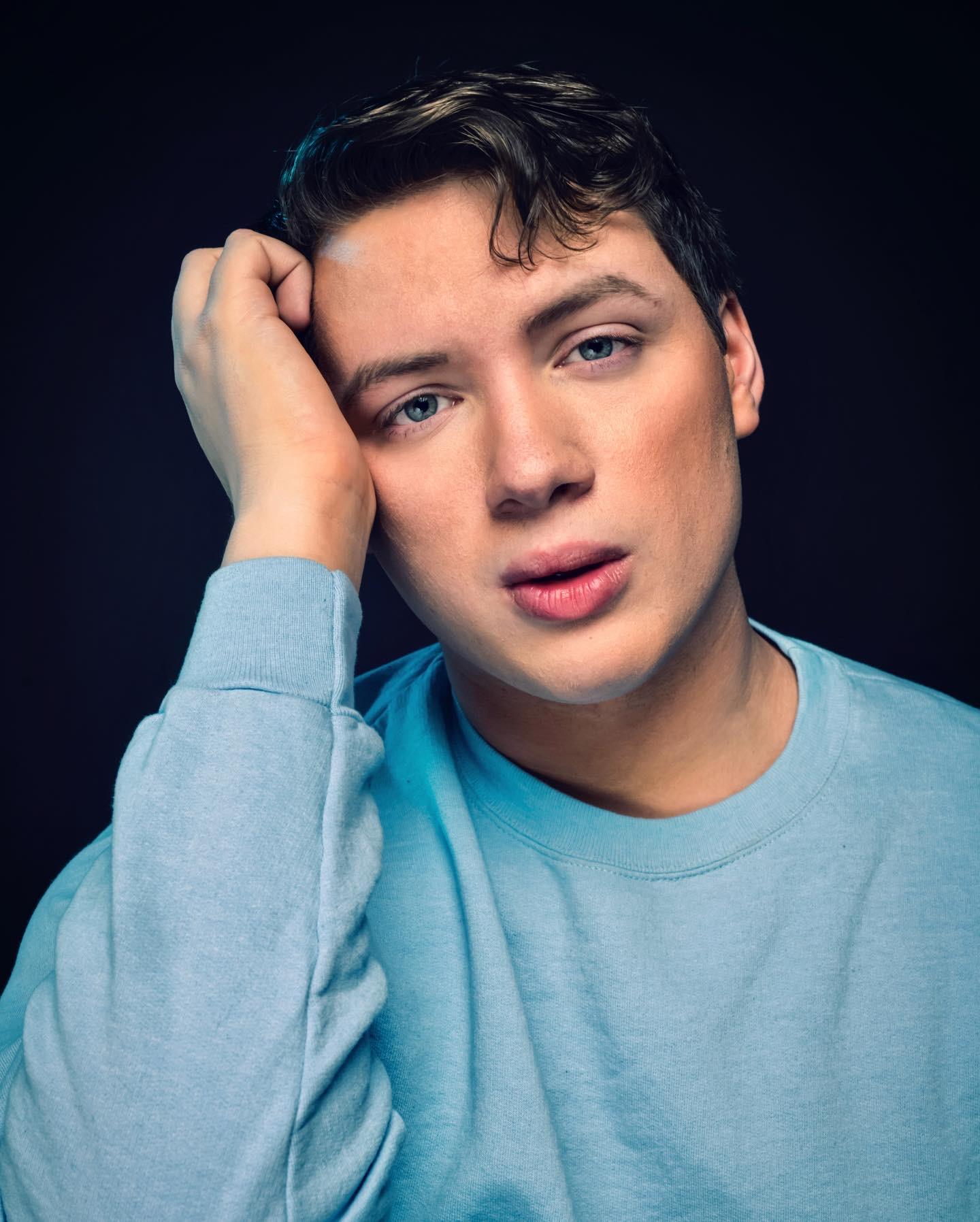 actor Eric Anthony Lopez large photo