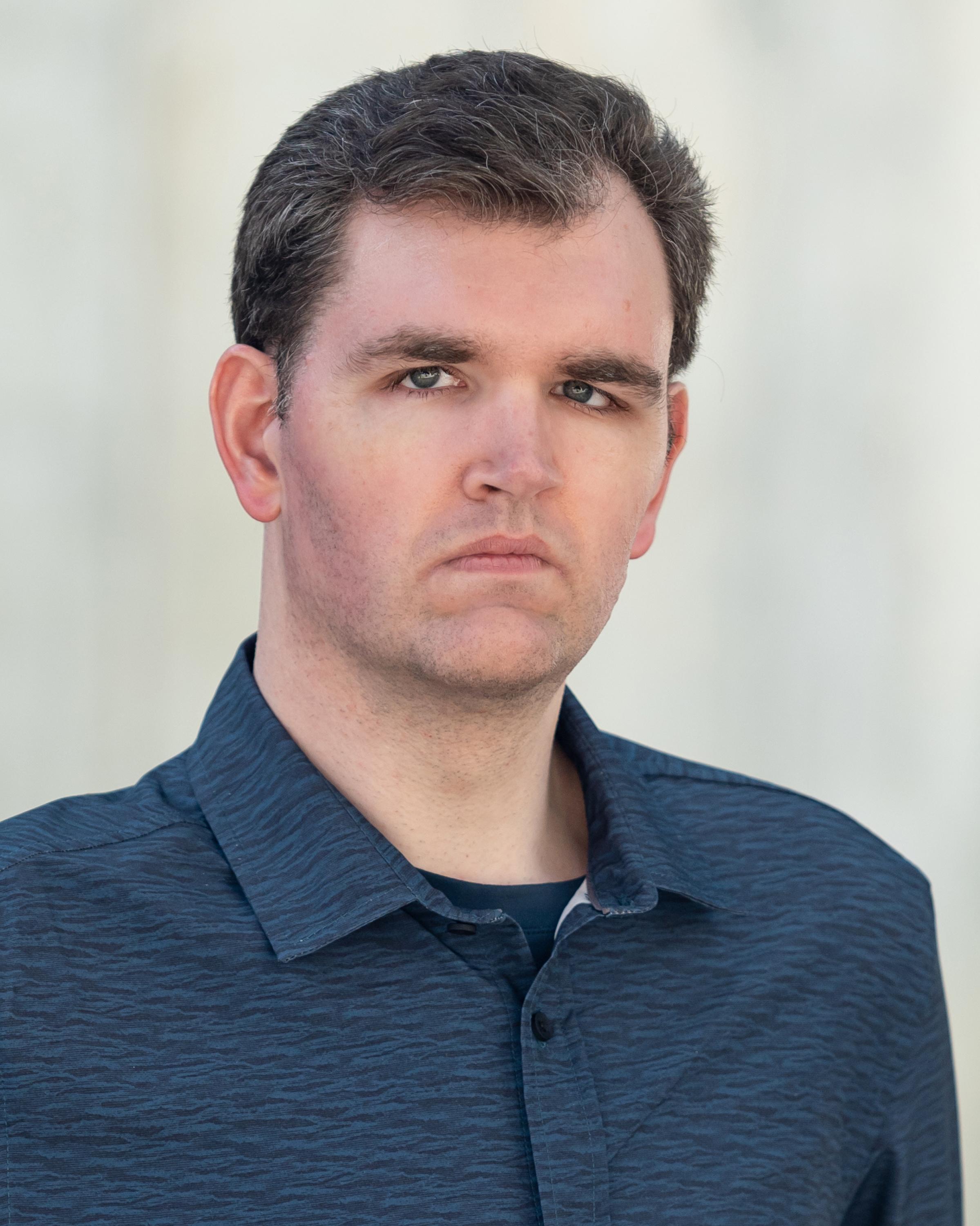 actor Bradley Edens large photo