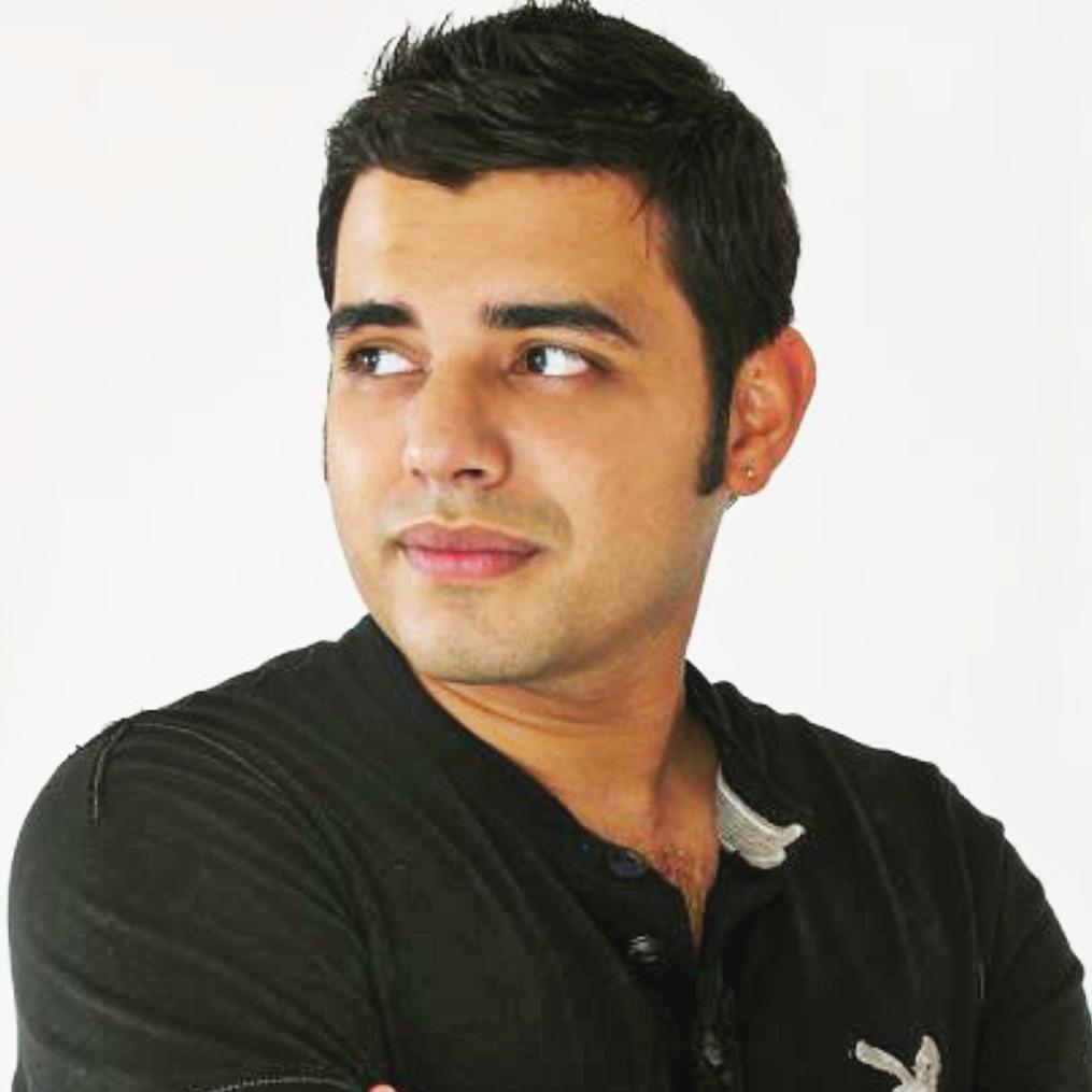 actor Oscar Lopez large photo