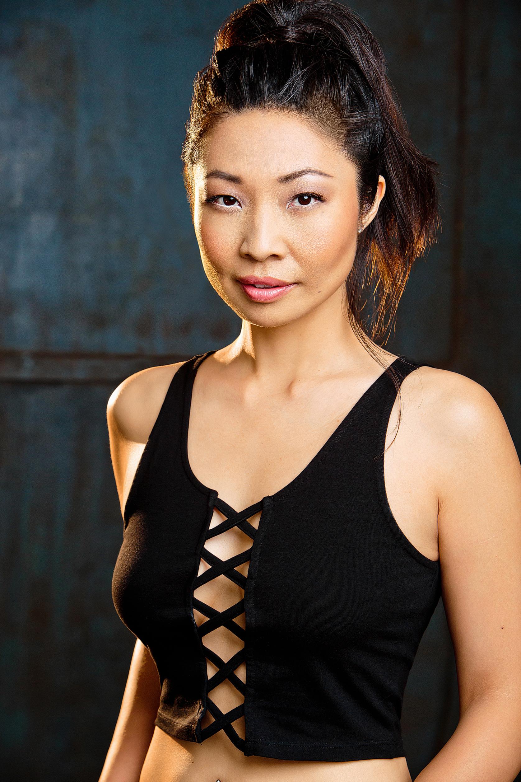 actor Gar-Ye Lee large photo