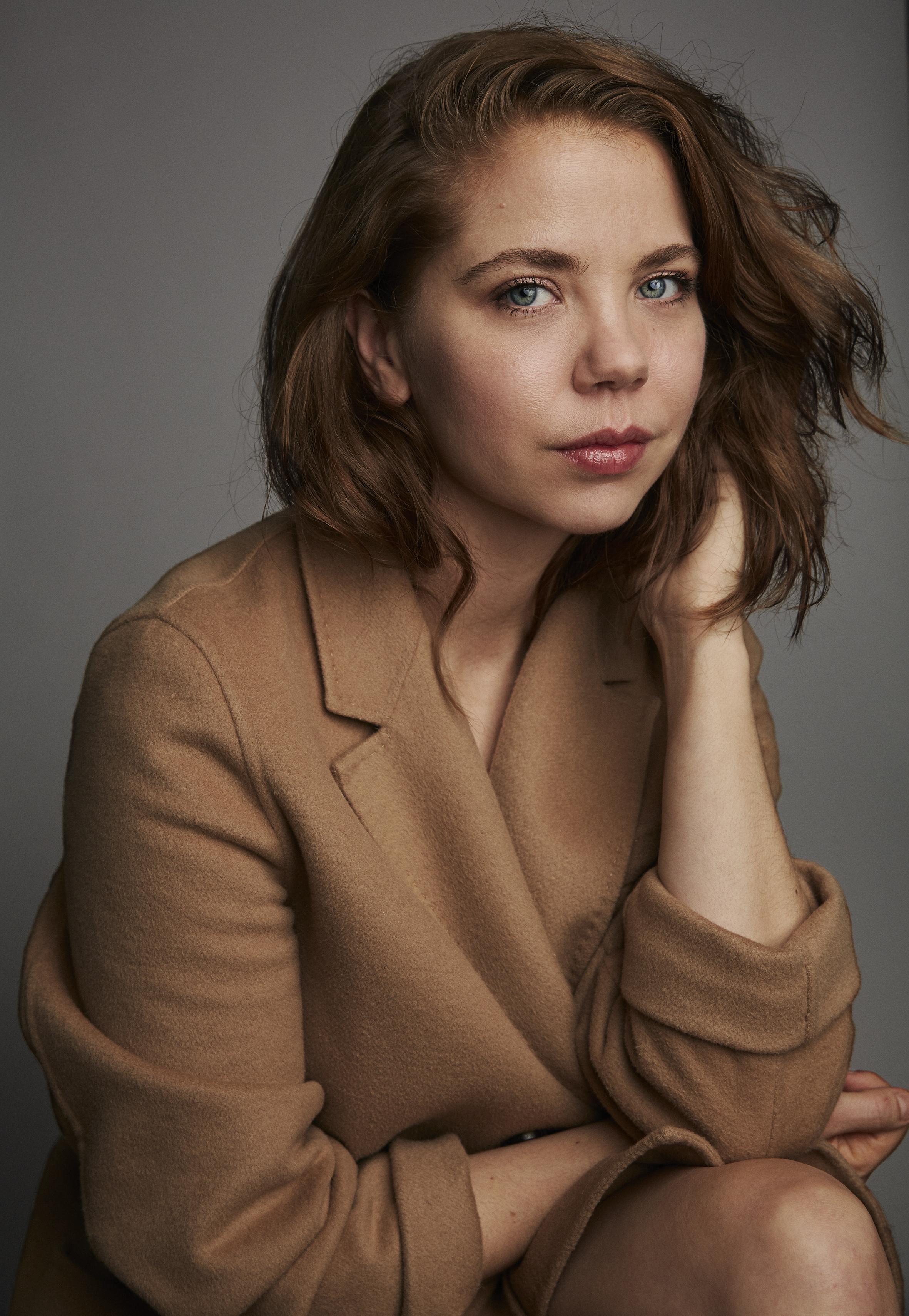 actor Alexandra Gjerpen large photo