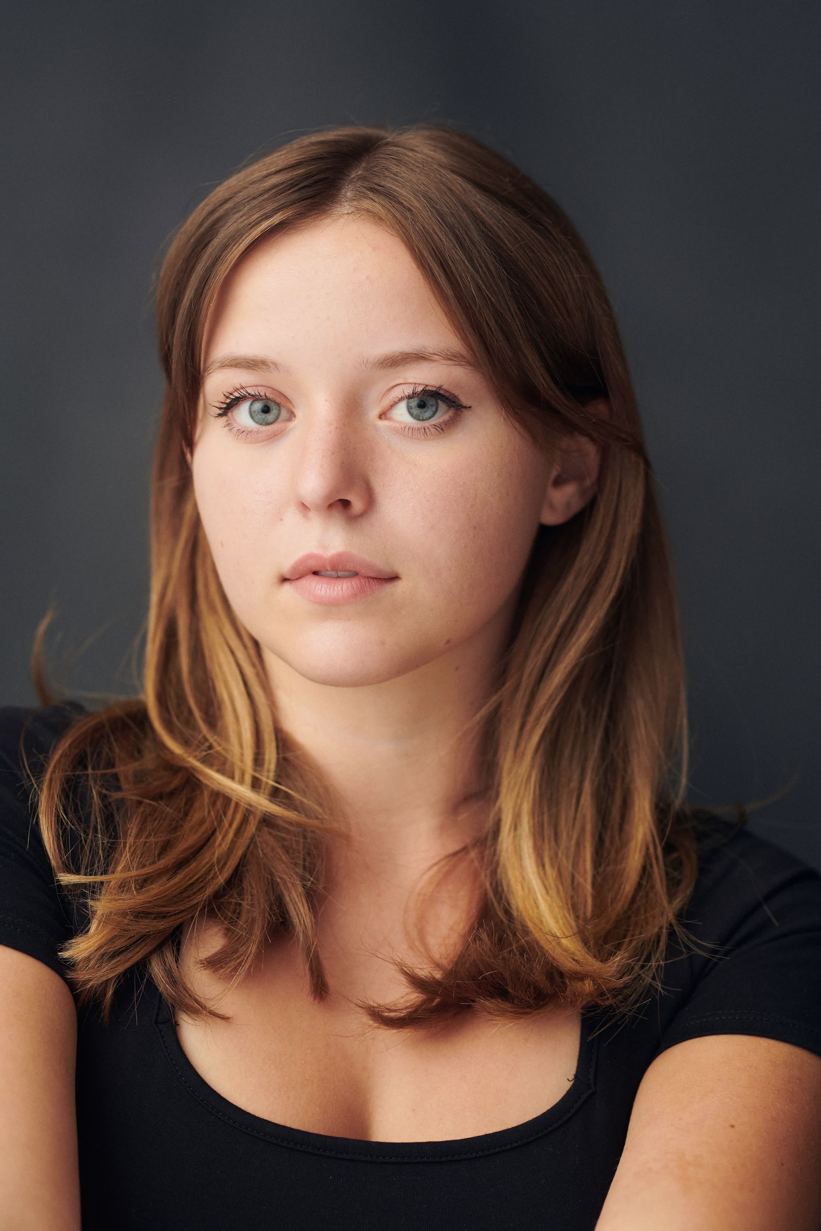 actor Lexi Minetree large photo