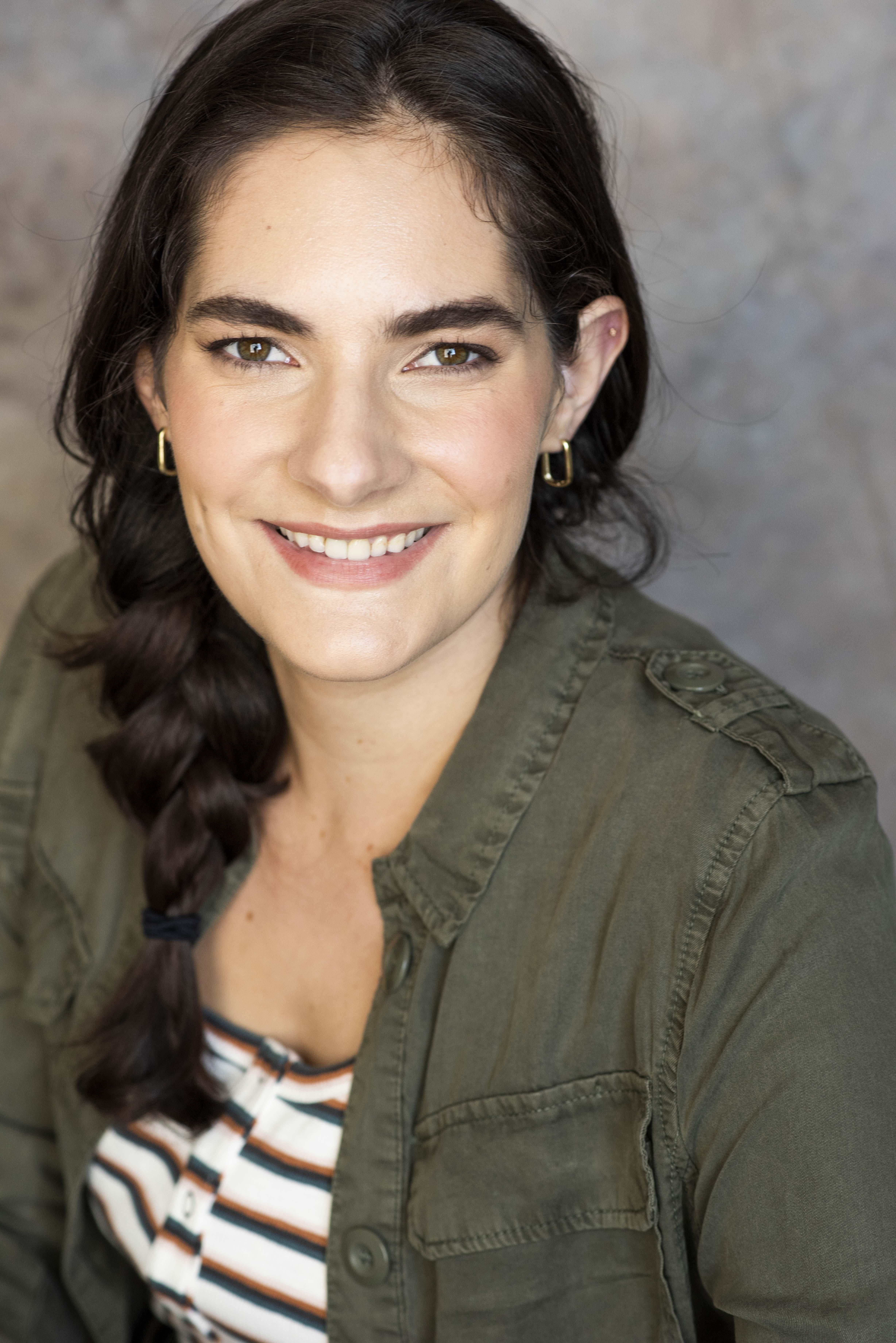 actor Olivia Friloux large photo