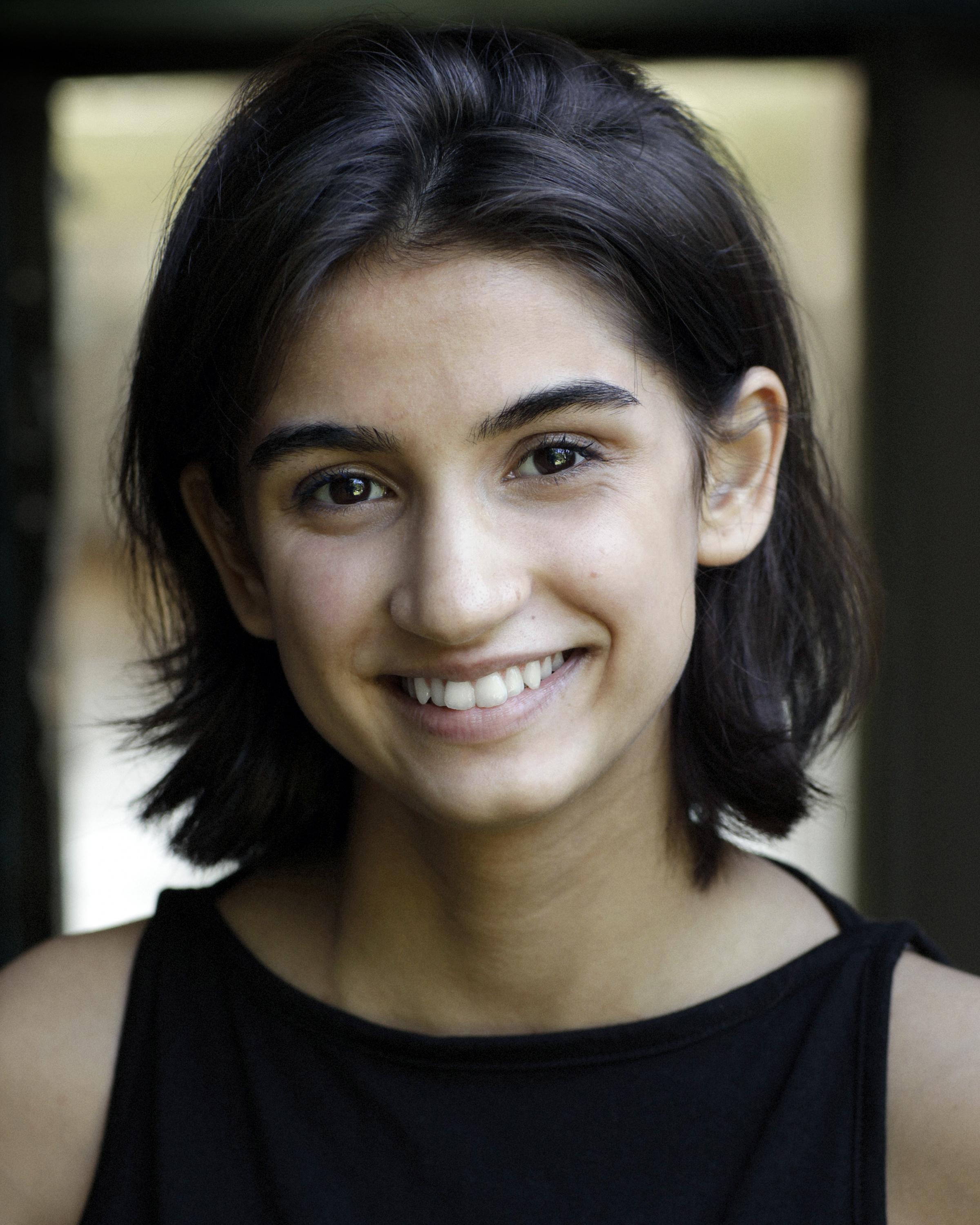 actor Mia Tharia large photo