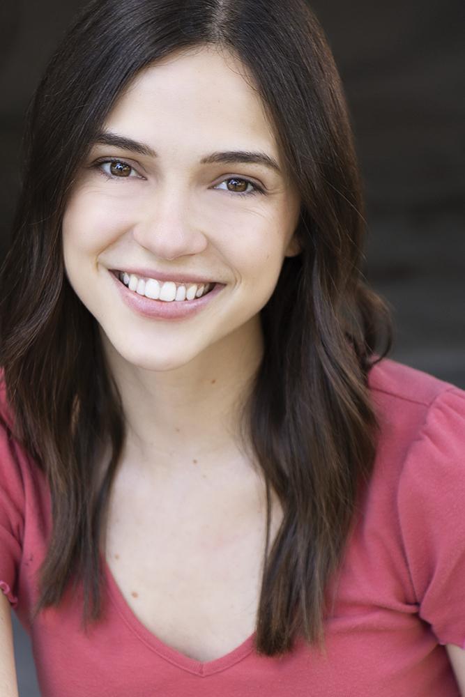 actor Emily Miceli large photo