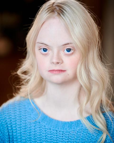 actor Lily D. Moore large photo