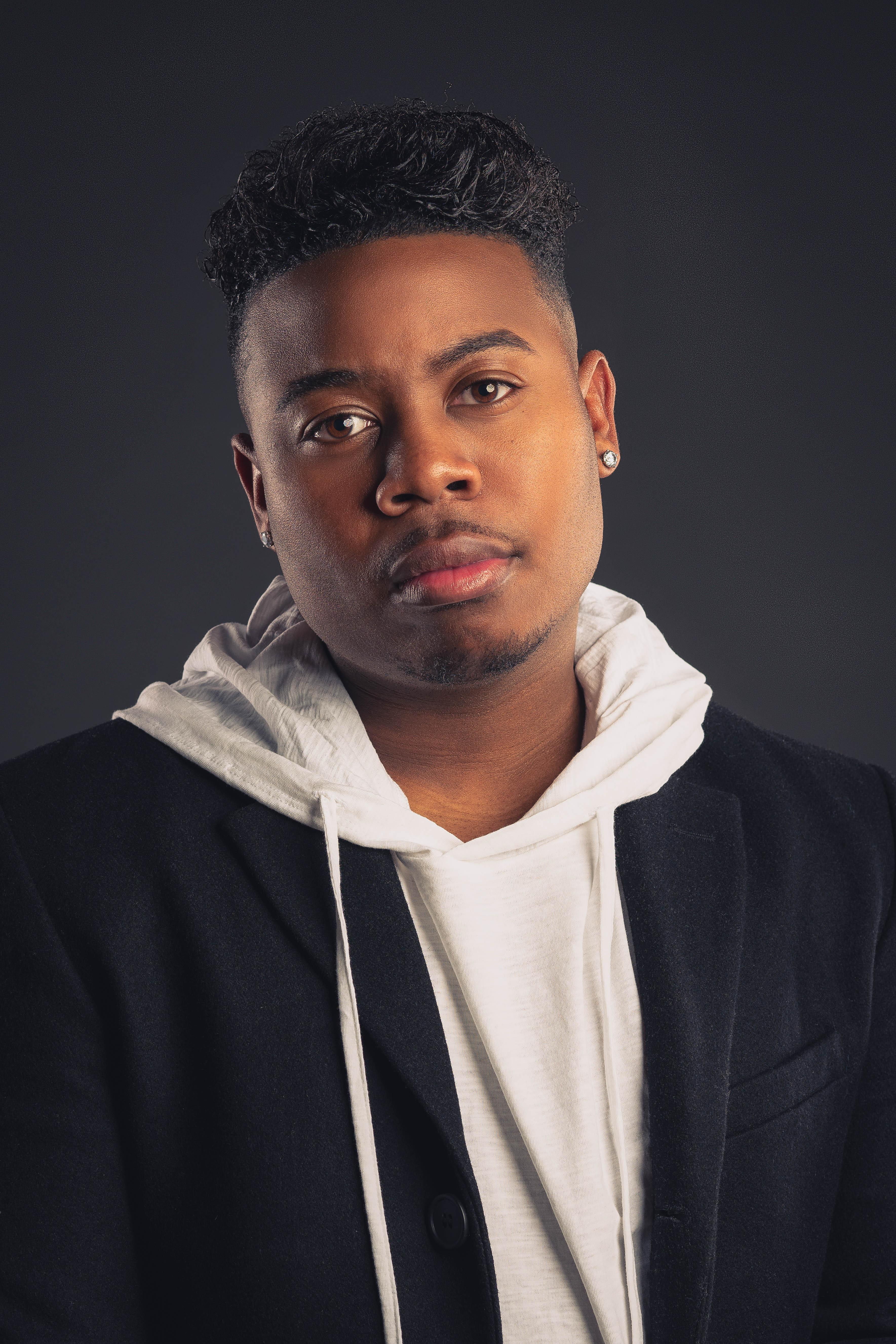 actor Tony Joiner large photo