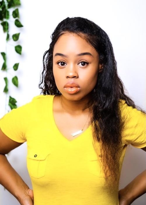 actor Andrea-Rachel Parker large photo