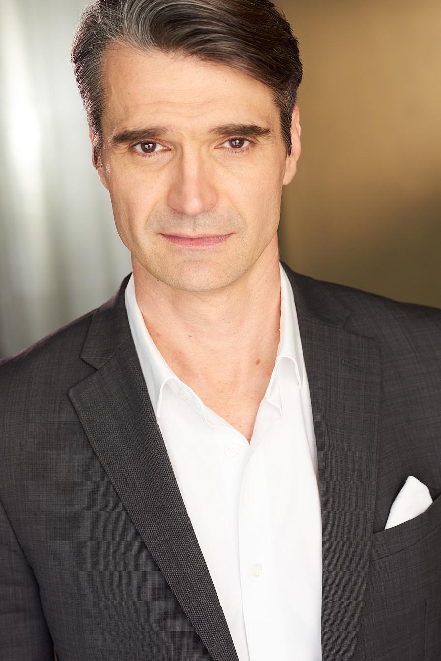 actor Matthew Floyd Miller large photo