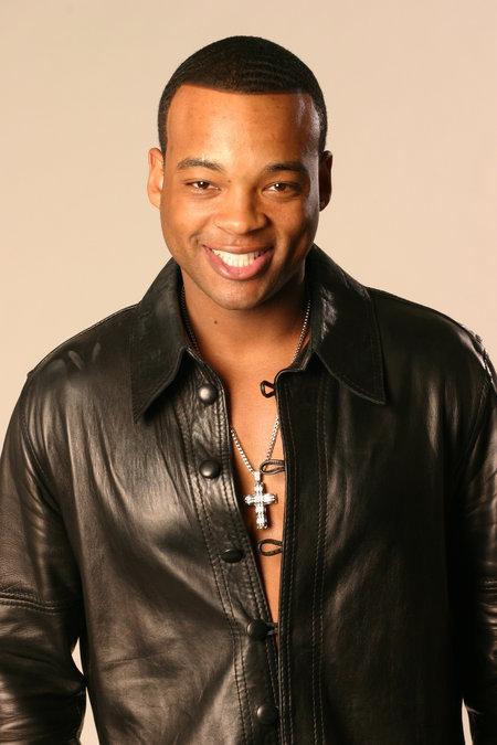 actor Chico Benymon large photo