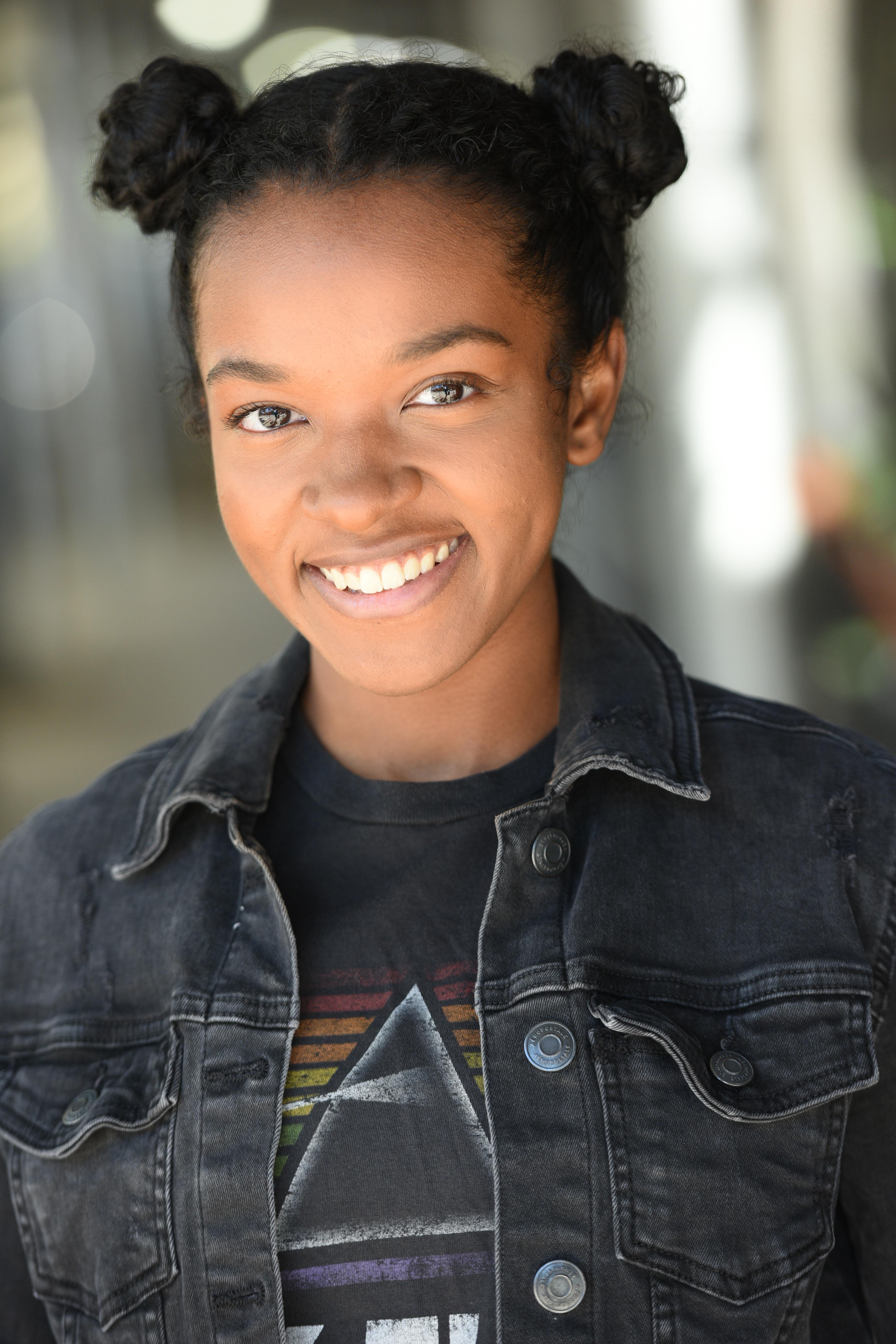 actor Cheyenne Cummings large photo