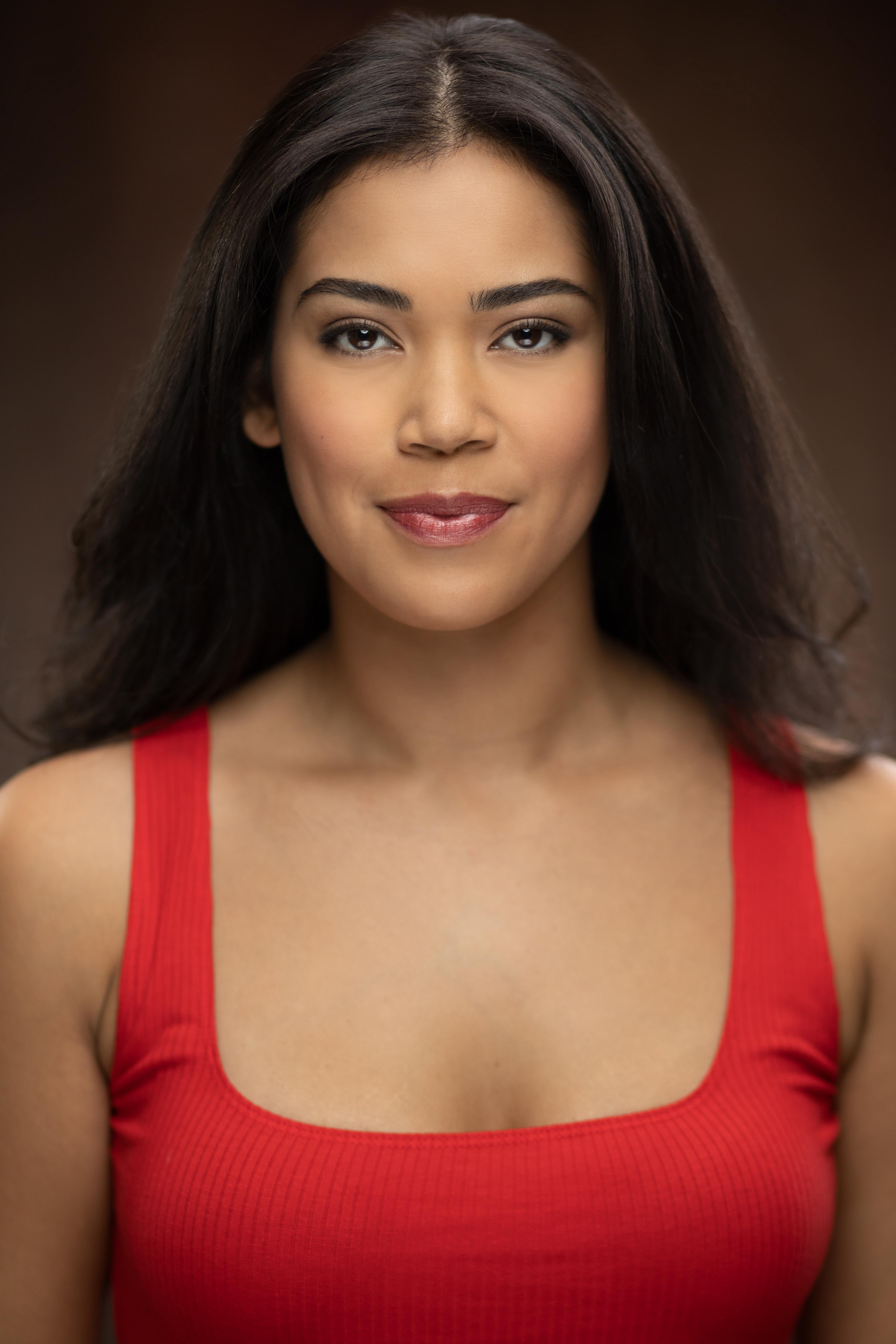 actor Shyinne Anastacio large photo