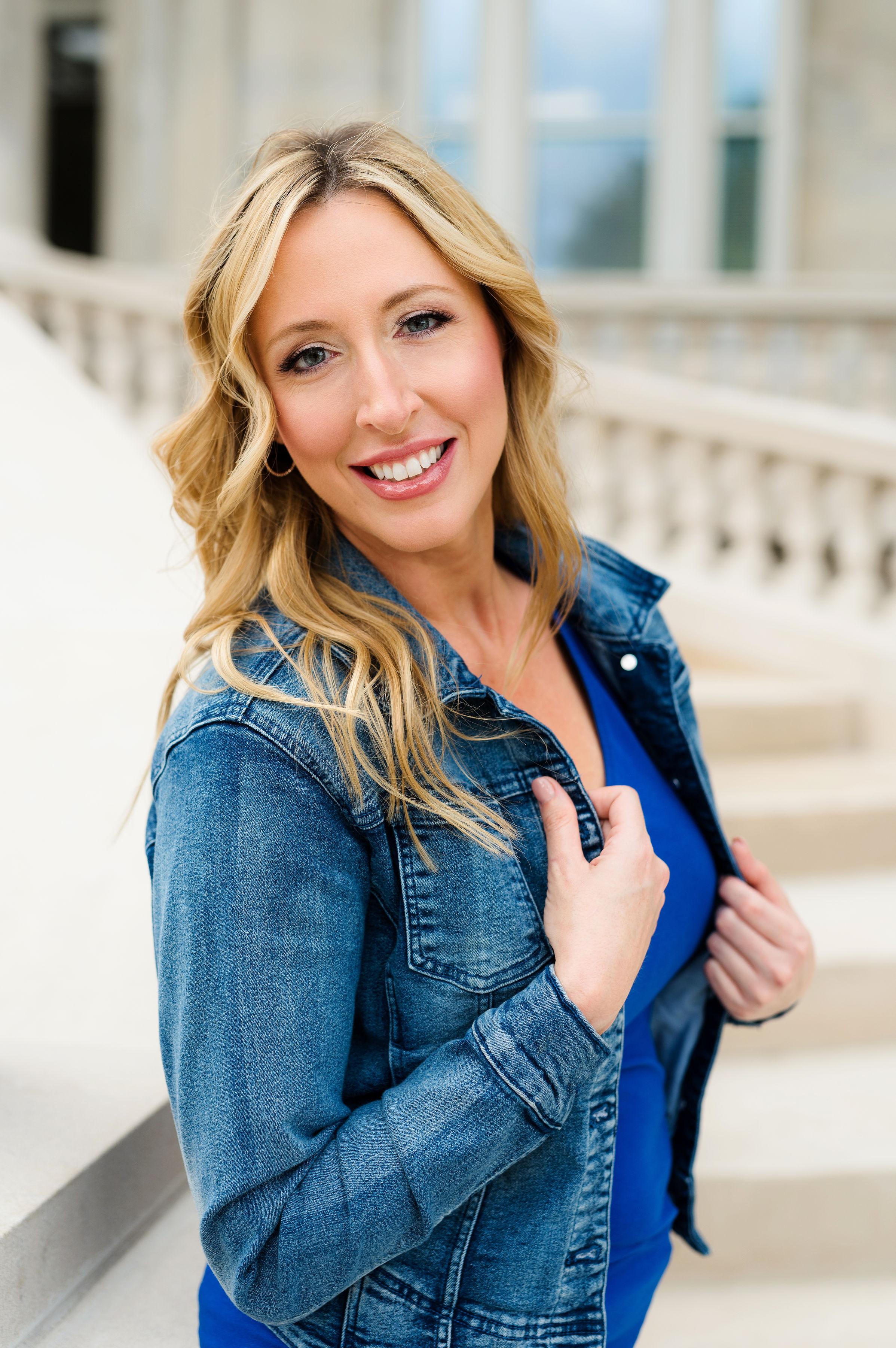 actor Lillian Lamour large photo