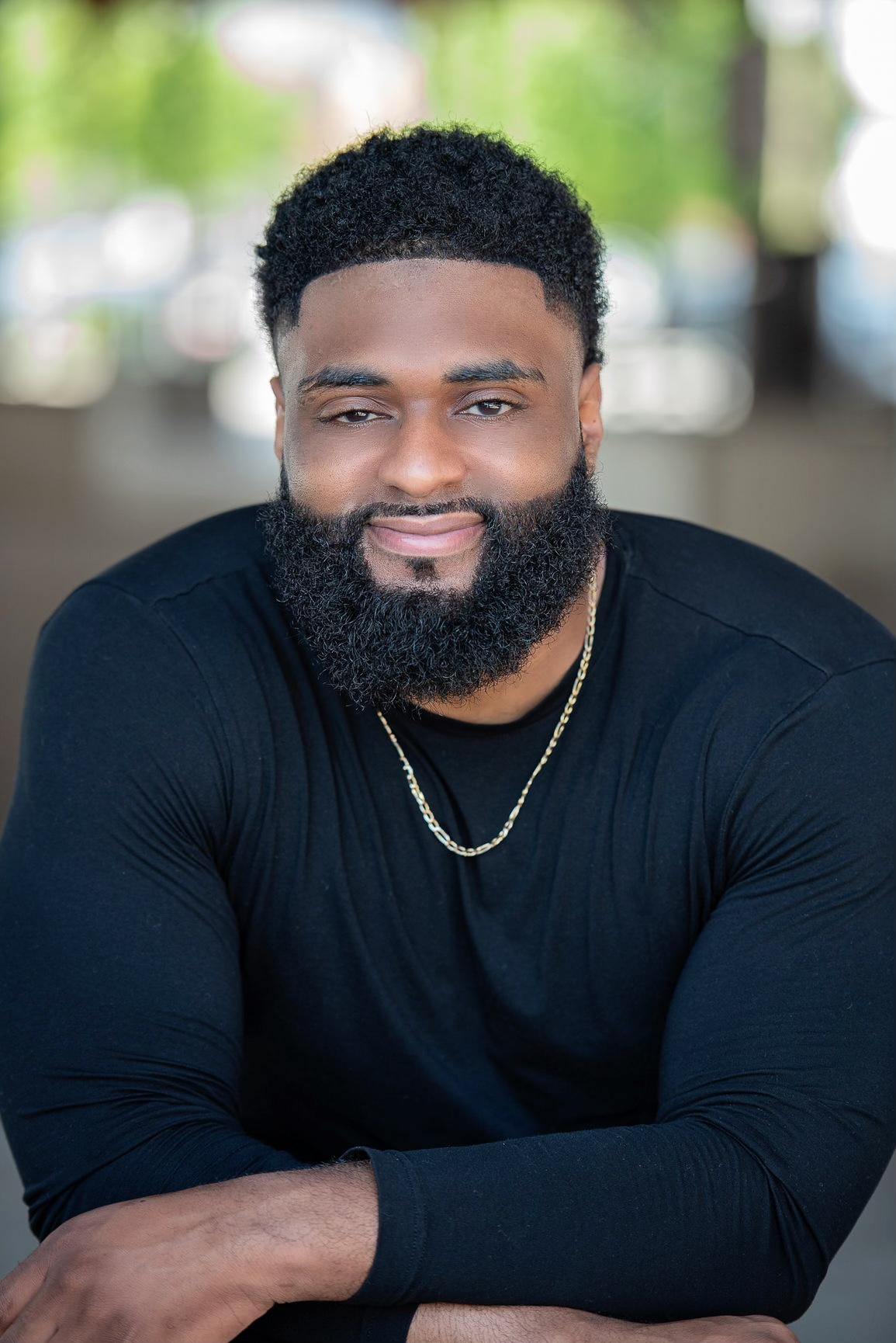 actor Lloyd Montague large photo