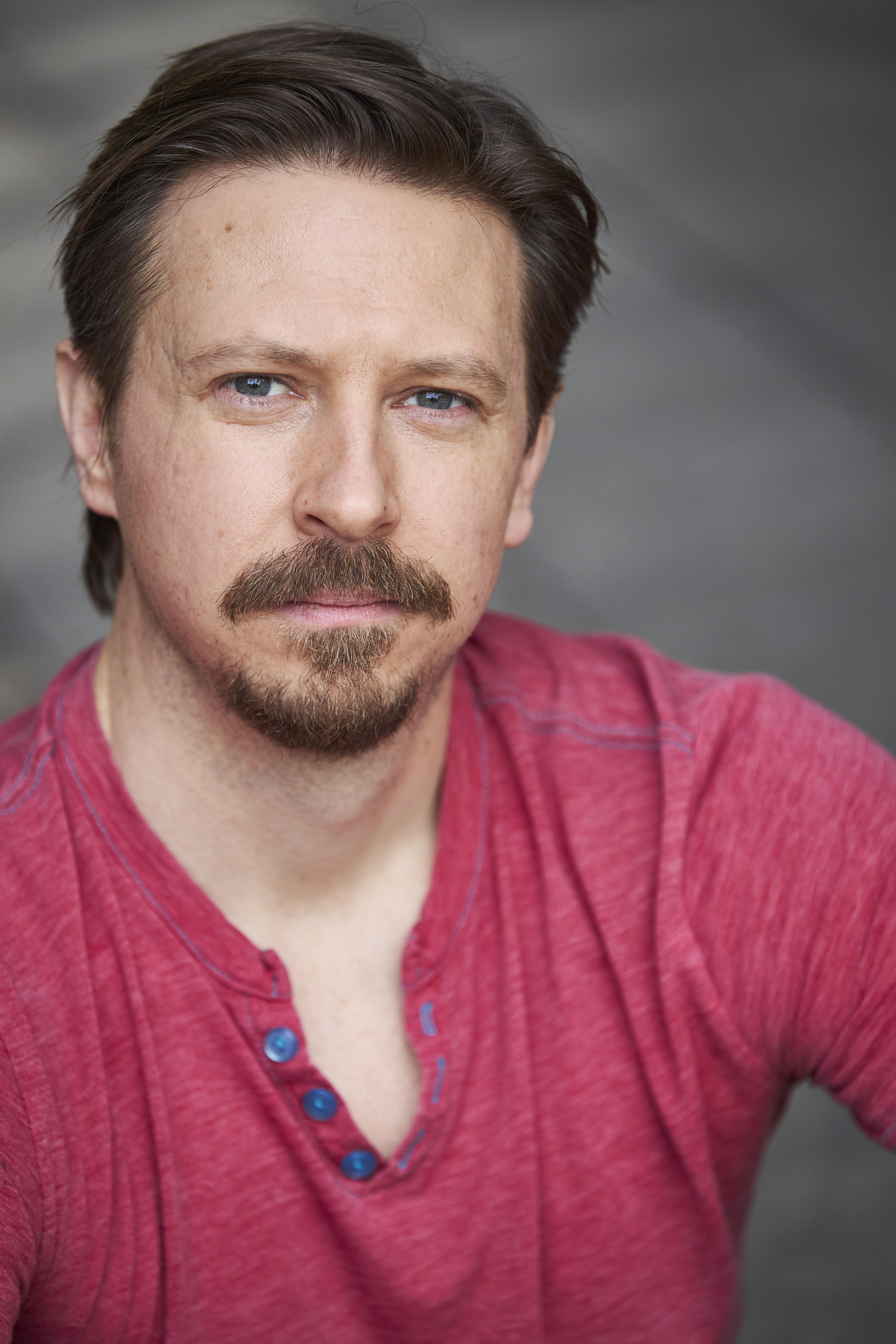 actor Sean McBride large photo