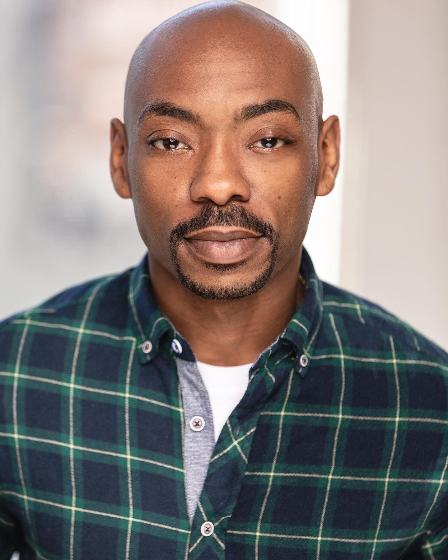 actor Lamar K. Cheston large photo