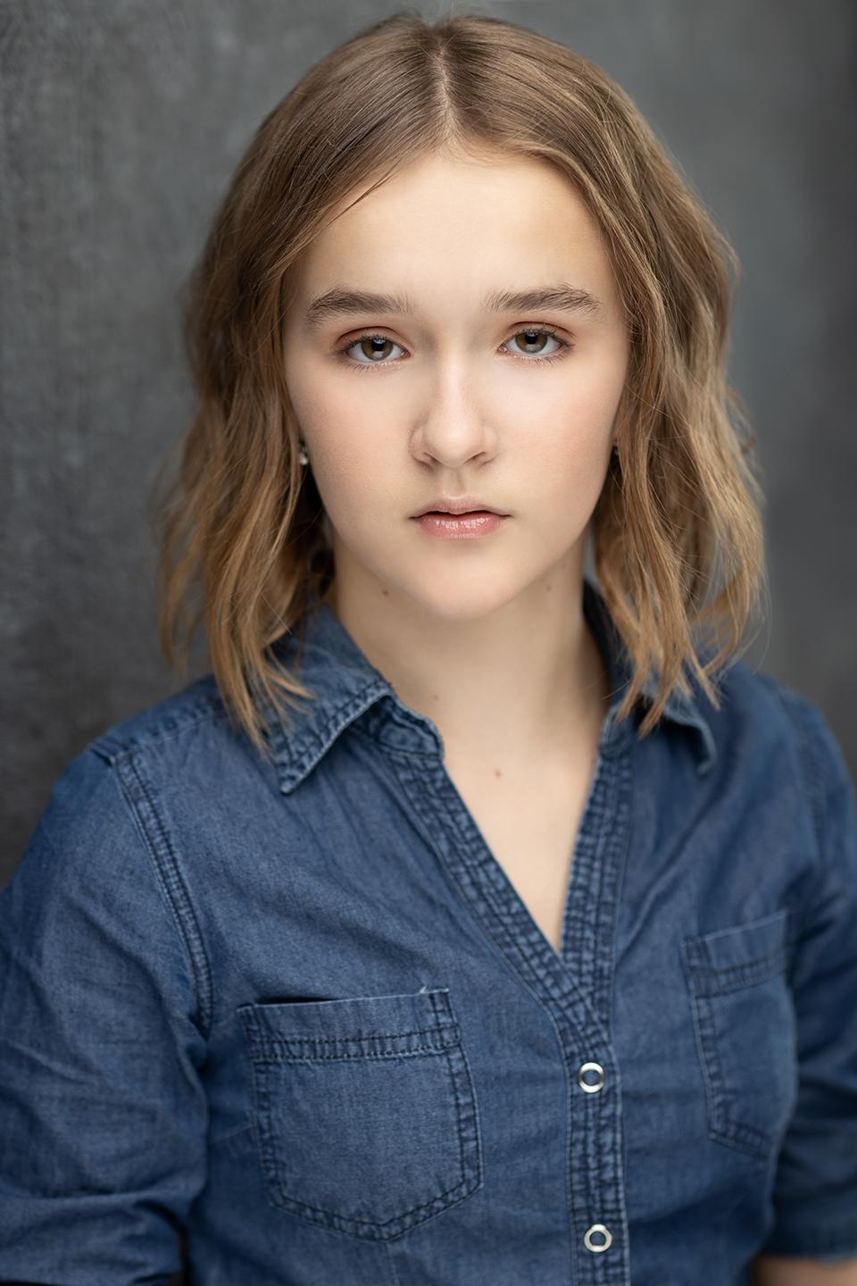 actor Aralyn Walker Morrison large photo