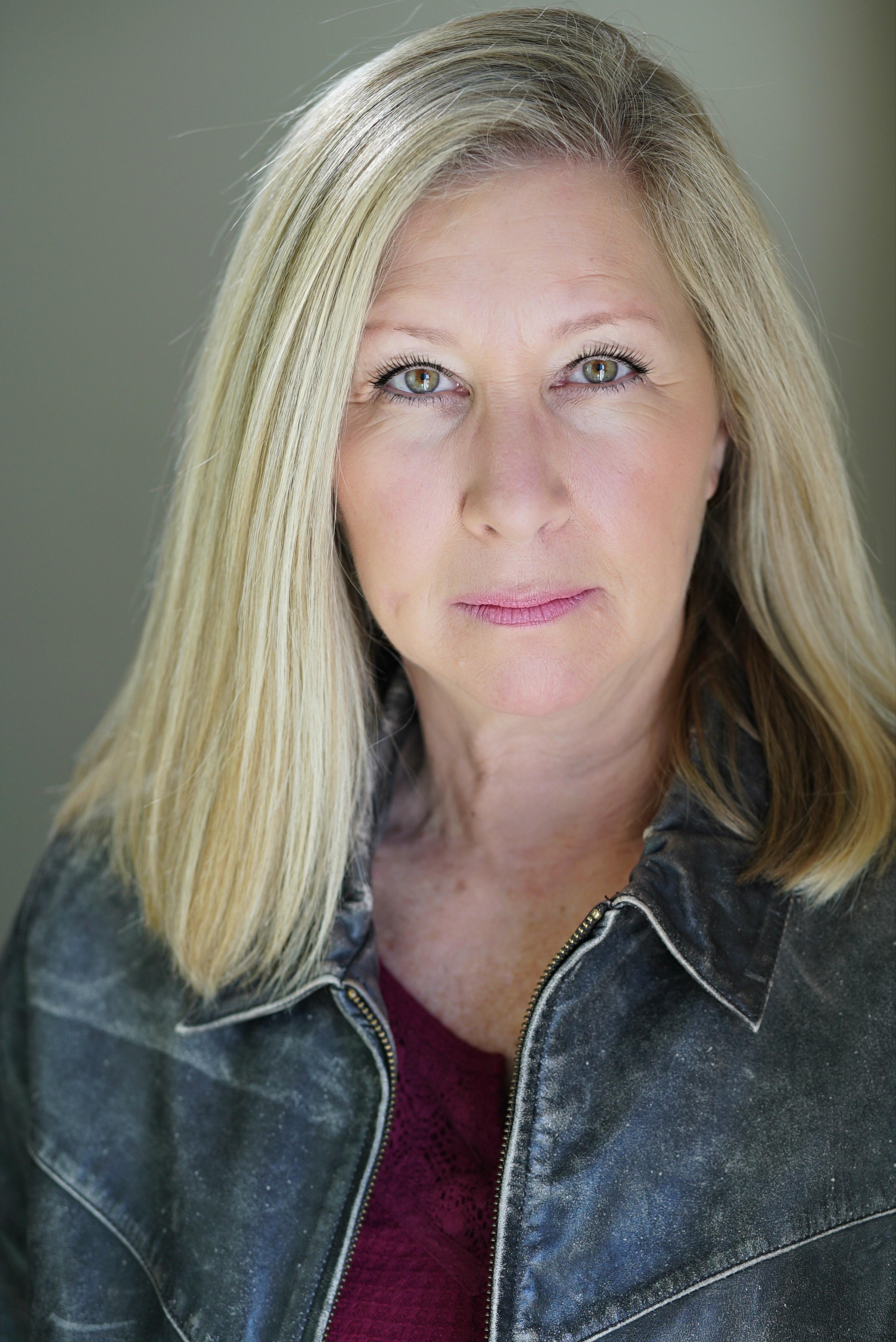 actor Tammy Lynne Calef large photo