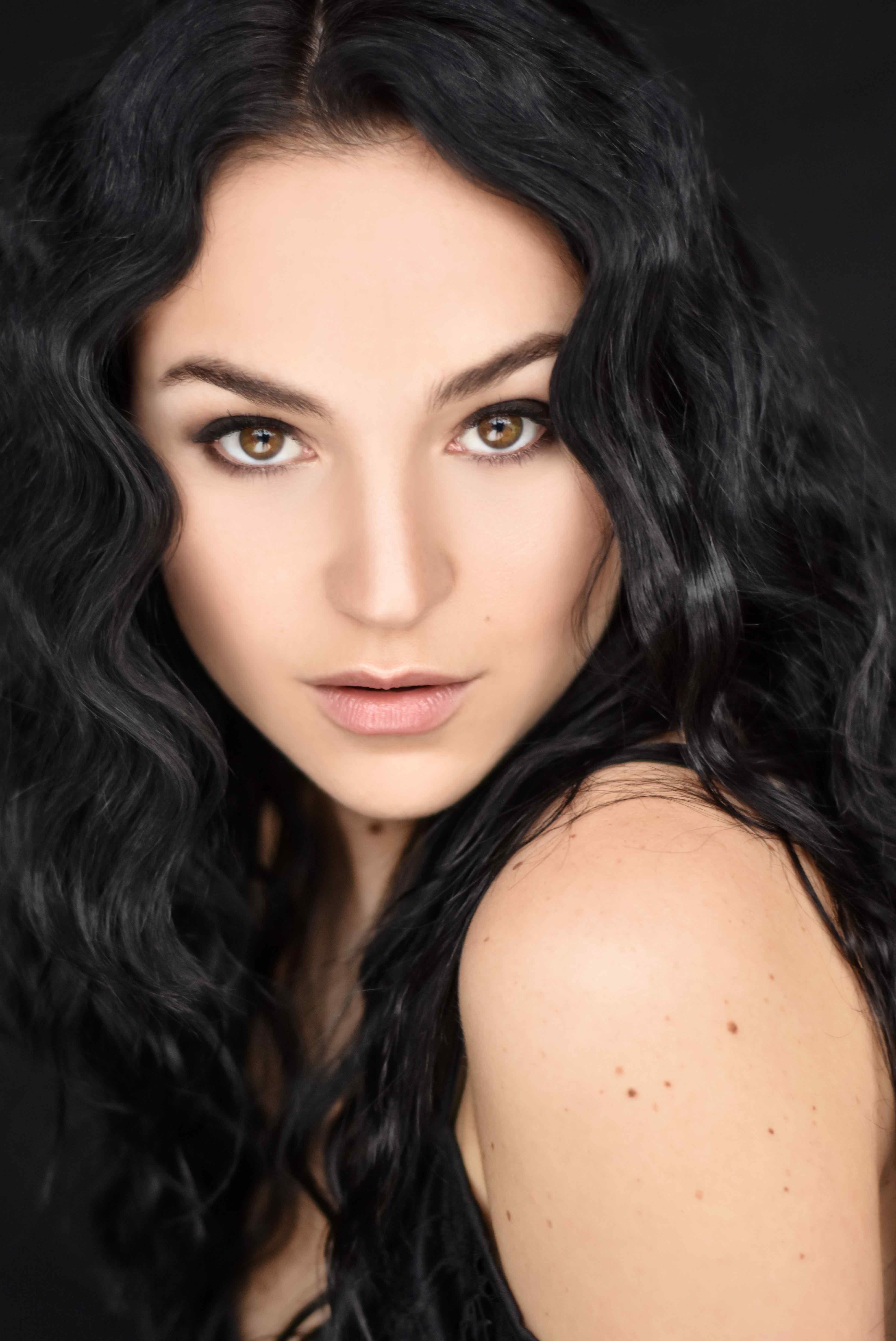 actor Ely Jackson large photo