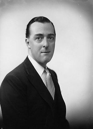 actor Anthony Havelock-Allan large photo