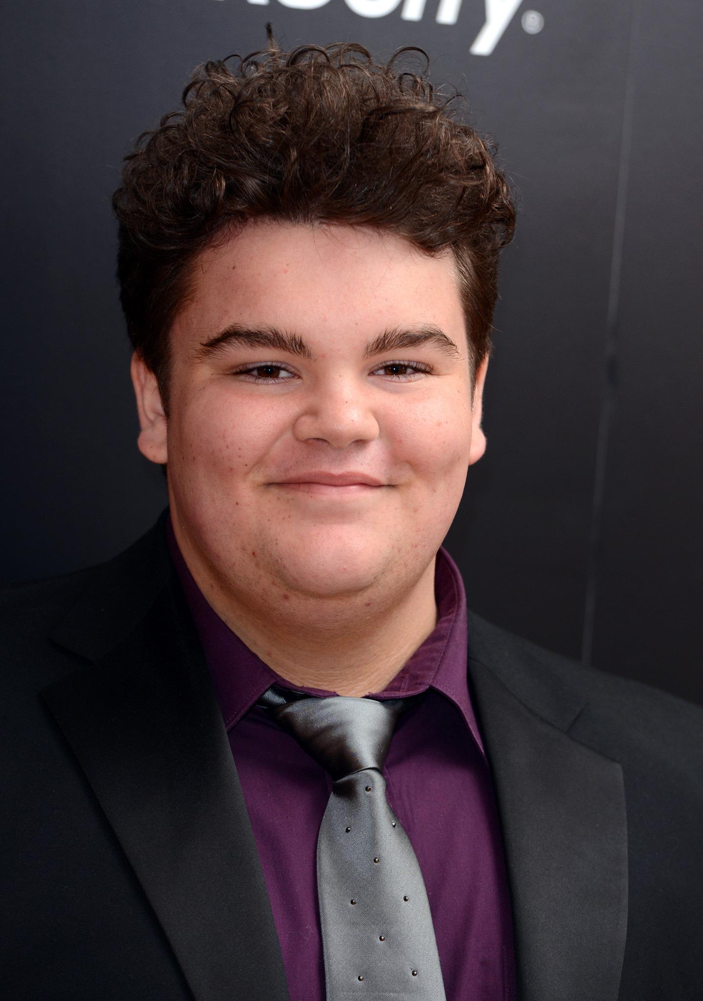 actor Ben Hawkey large photo