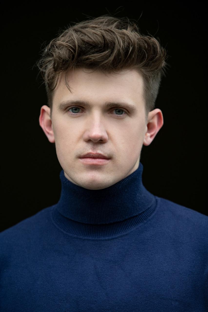 actor Lennart Betzgen large photo