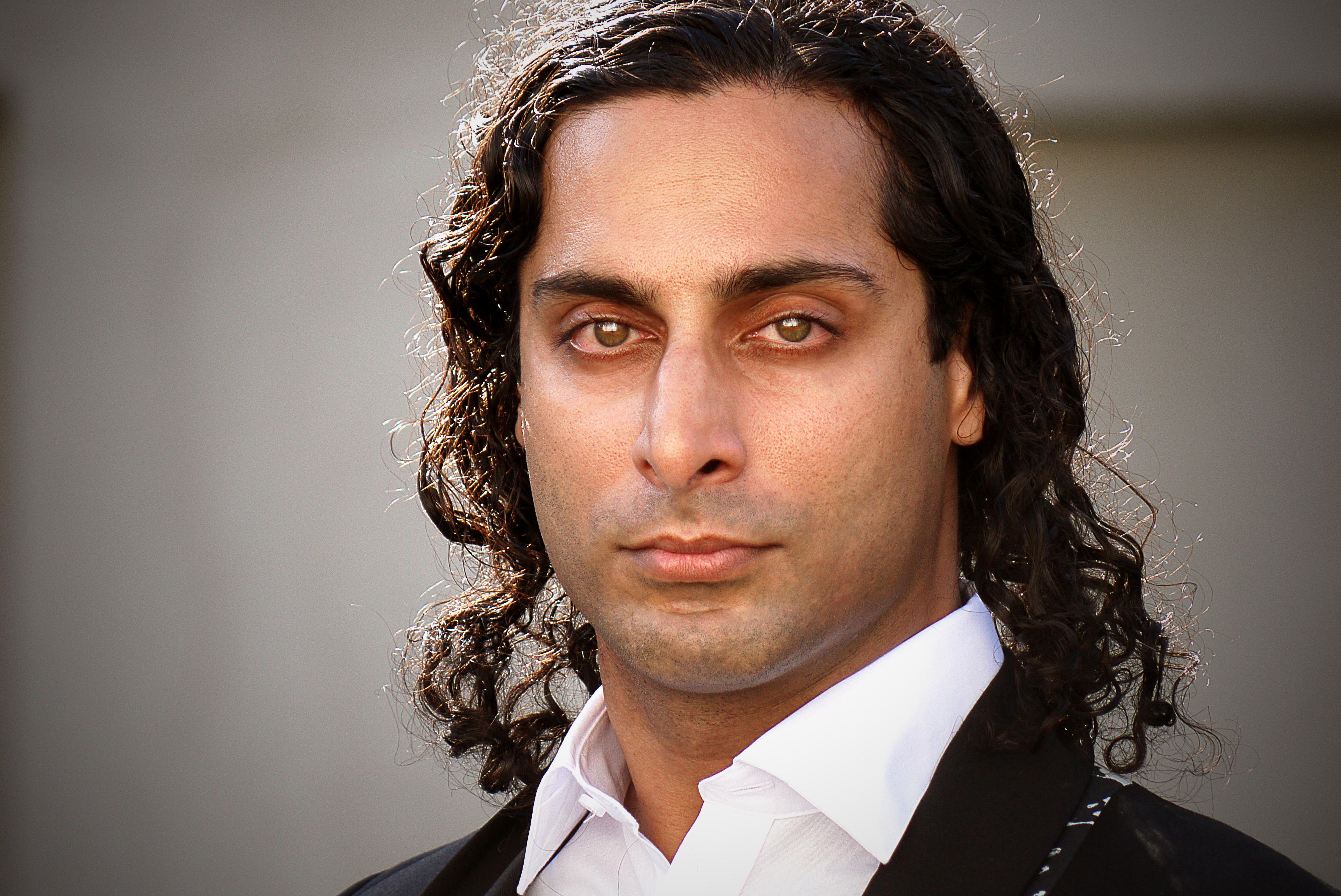 actor Hamza Zaman large photo