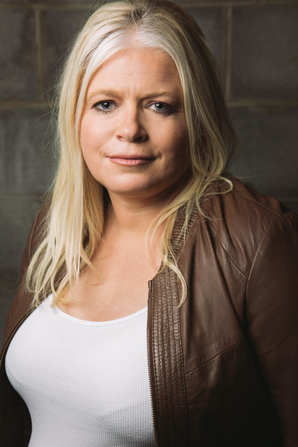 actor Catherine Larcey large photo