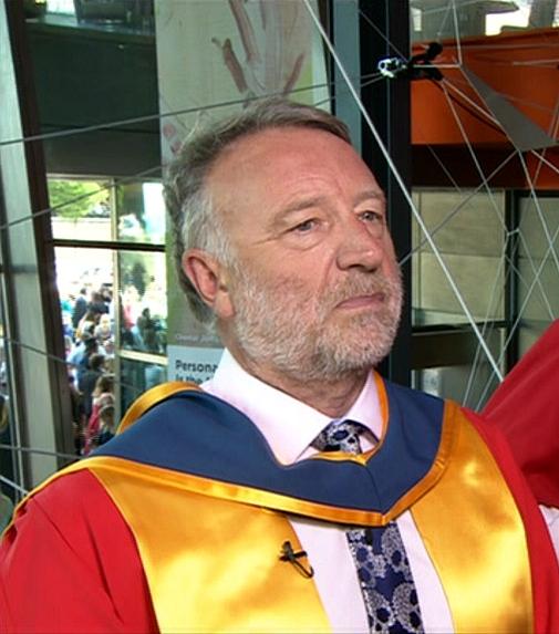 actor Peter Hook large photo