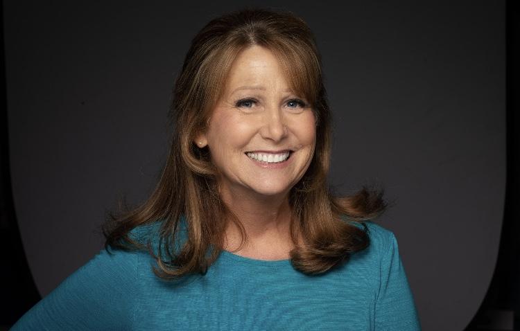 actor Beverly Blanchette large photo