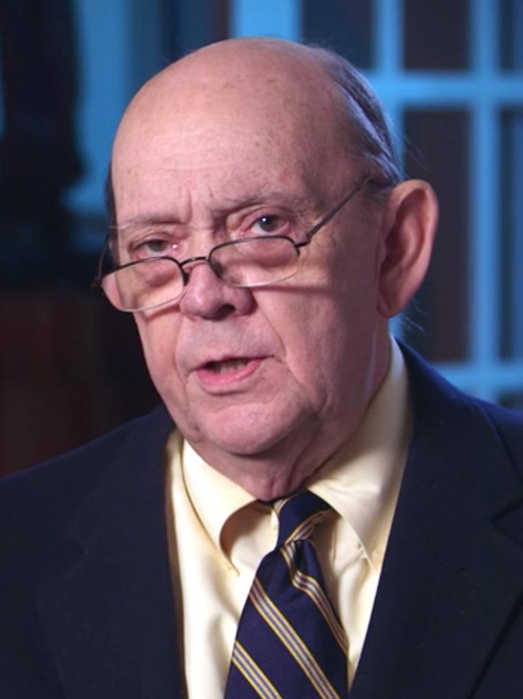 actor Larry Holcombe large photo