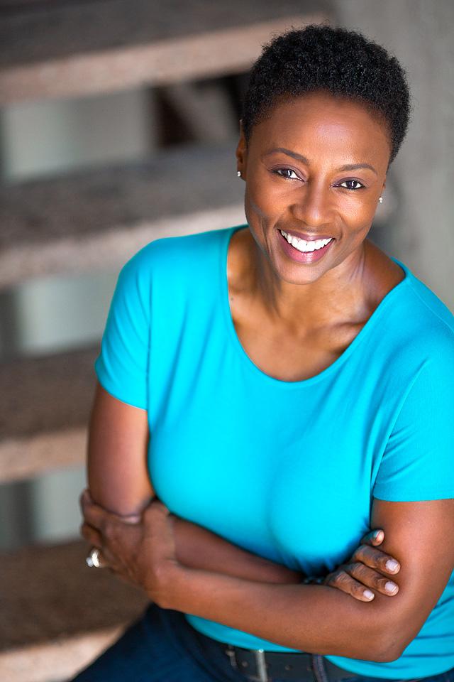 actor Joni Bovill large photo