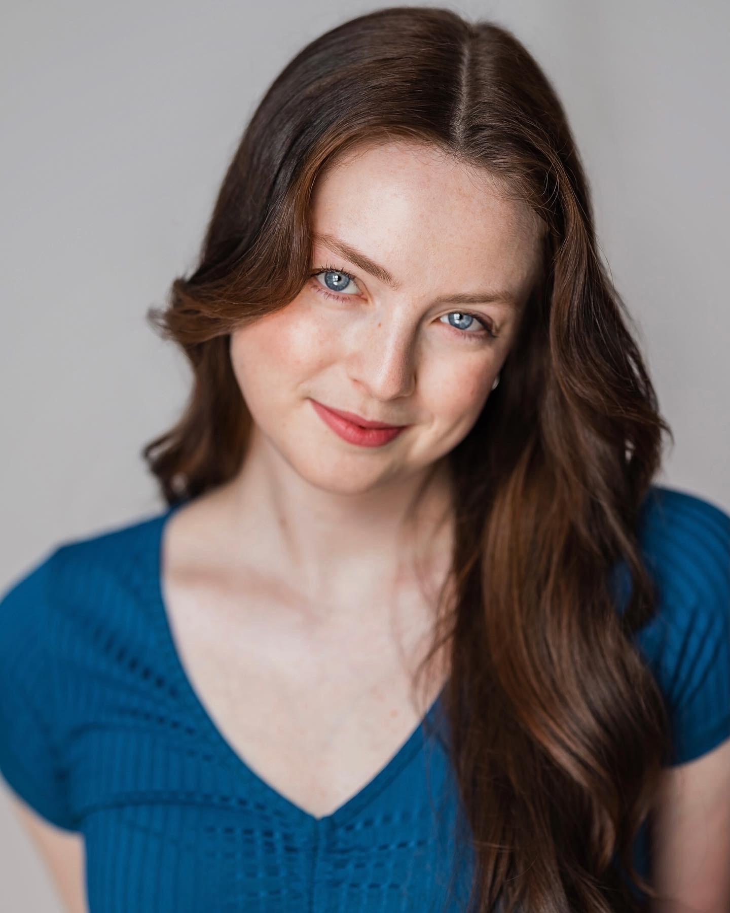 actor Emma Vickers large photo