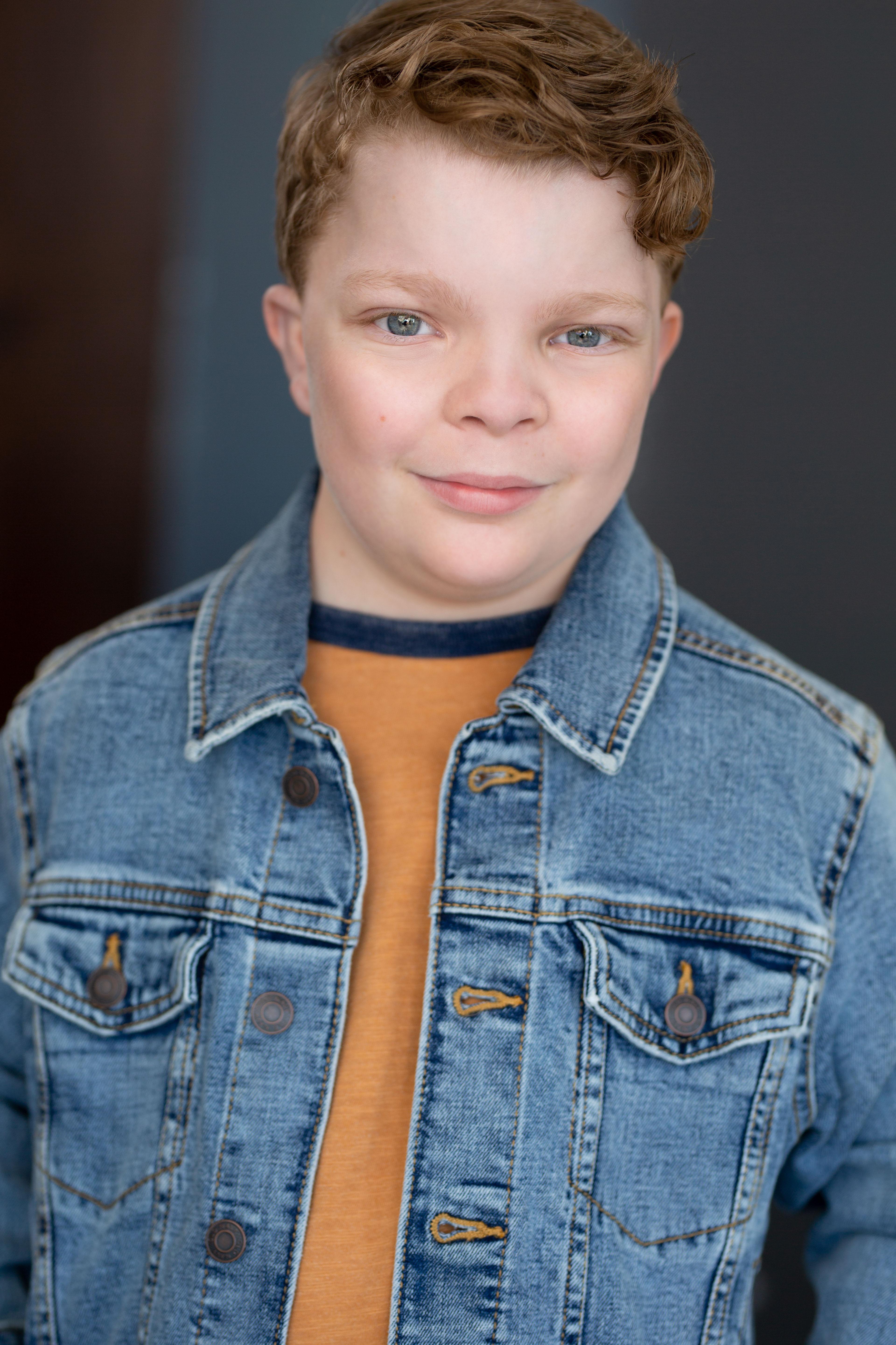 actor Asher Grayson large photo