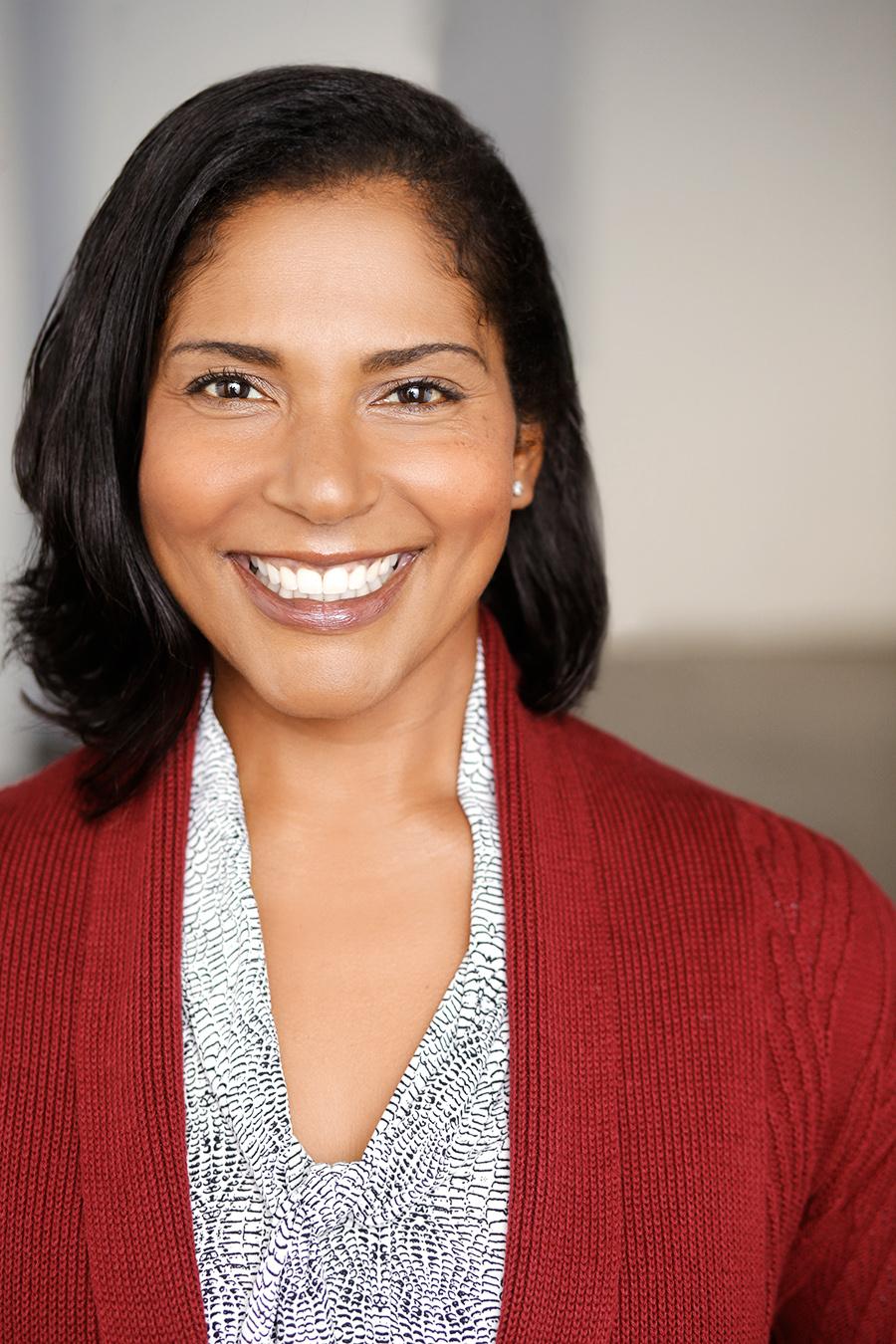 actor Angela Marie White large photo