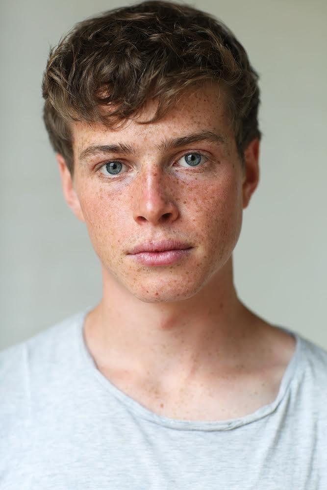 actor Joshuah Melnick large photo