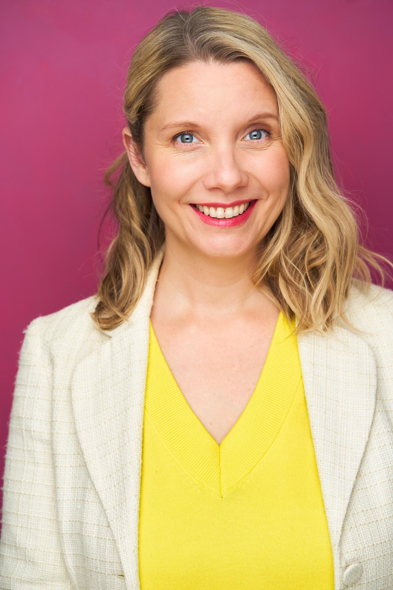 actor Valerie Lynn Brett large photo