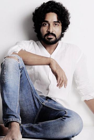 actor Manesh Krishnan large photo