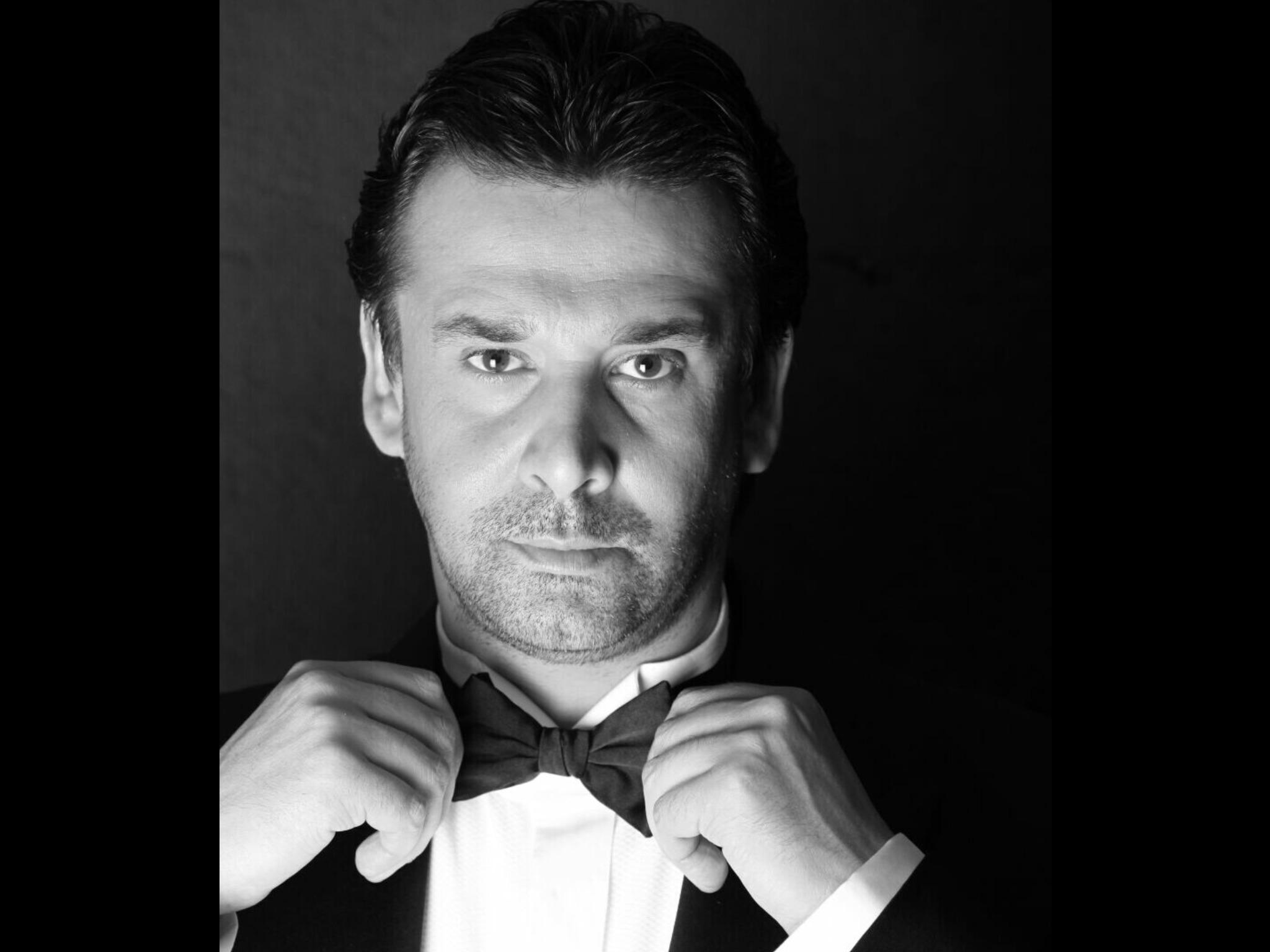 actor Karim Abdel Aziz large photo