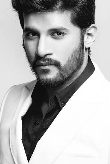 actor Vijay Yesudas large photo